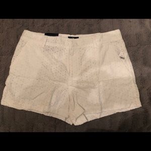 Gap 3” White Short Size 10